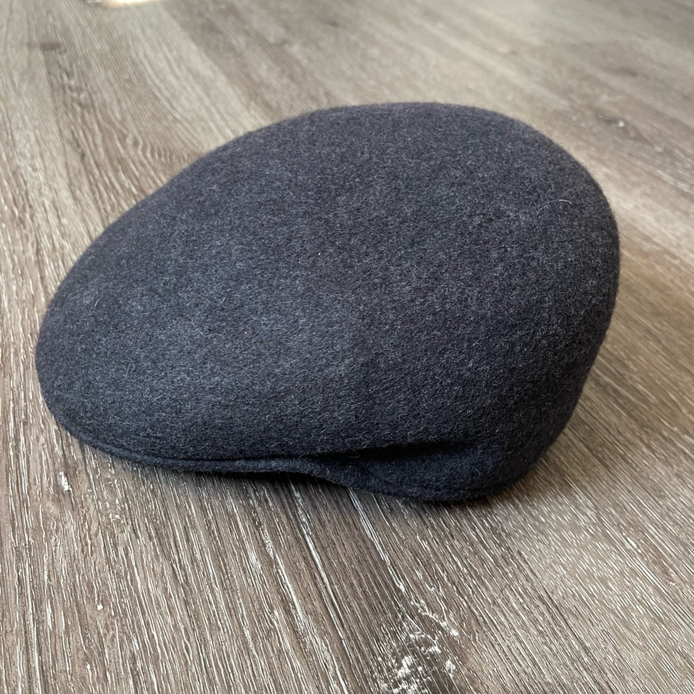 Chic Gray Wool Beret - Picture 4 of 5